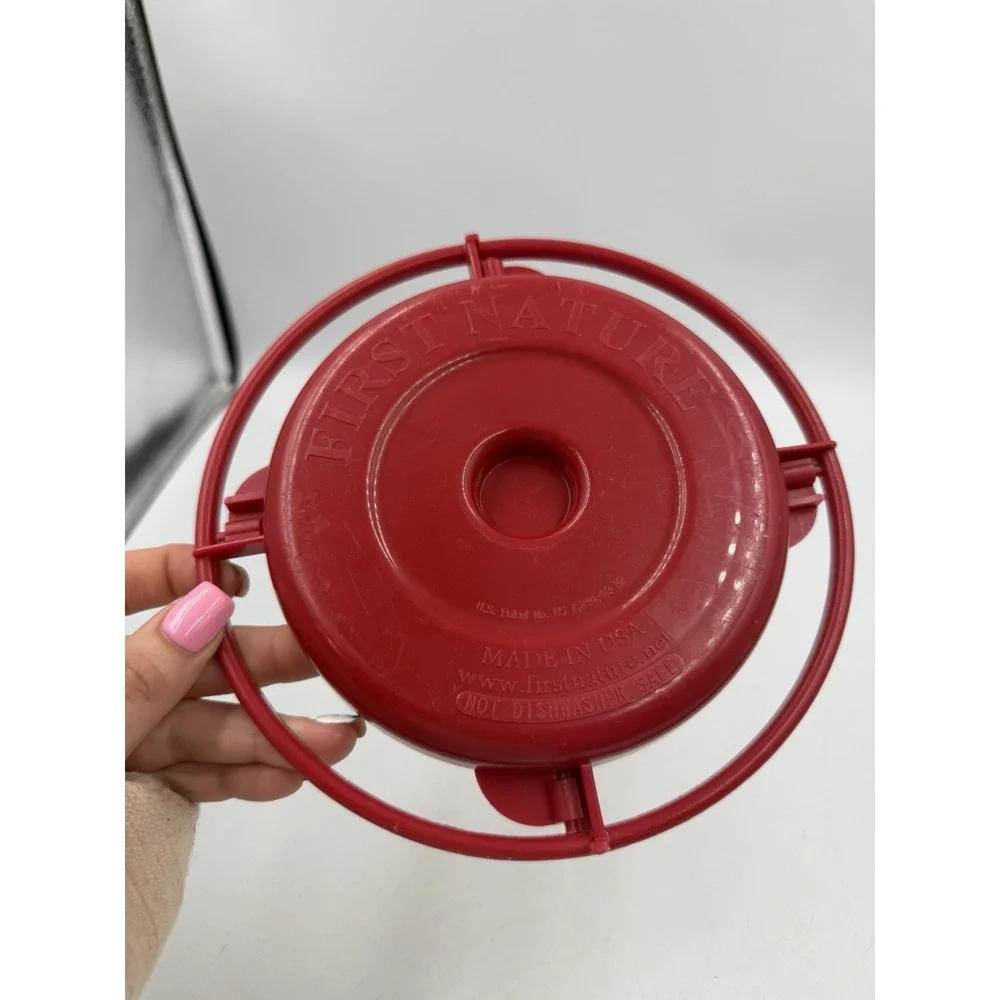 NEW NO TAGS First Nature 10-Port Hummingbird Feeder 3051 16 oz.